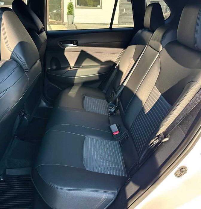 Toyota Corolla Cross      2024
