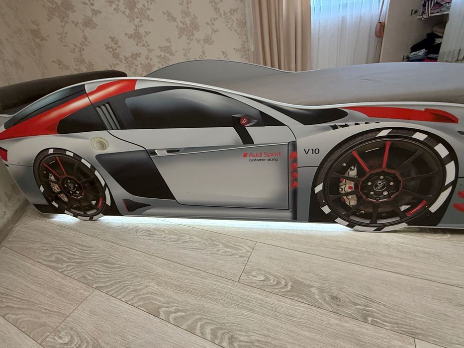 Продам дитяче ліжко «Audi “