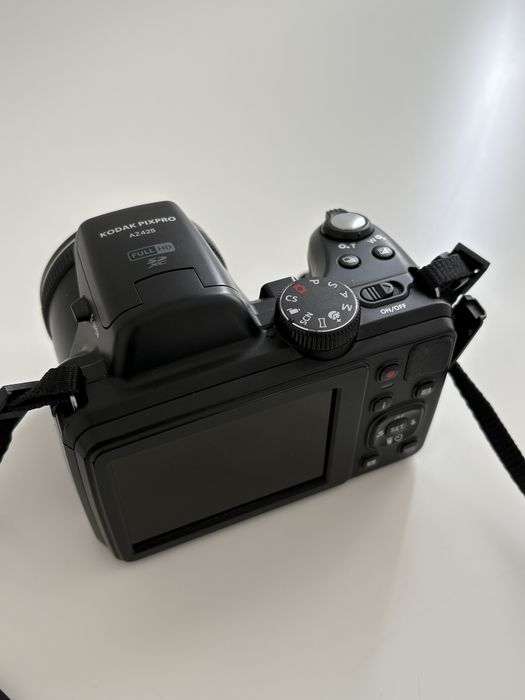 Kodak Pixpro AZ425