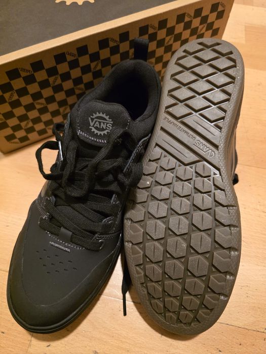 Vans BMX Peak novos com a caixa 41.