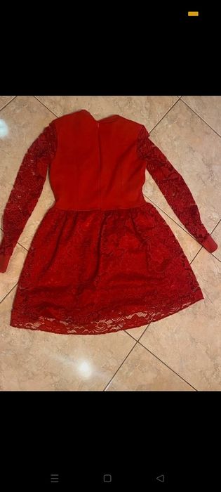 Czerwona sukienka