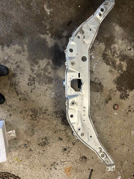 Рено Докер панель передня