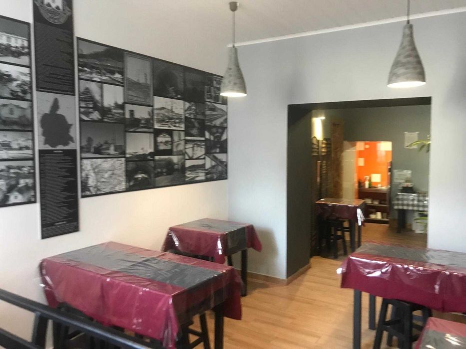 TRESPASSA-SE PASTELARIA (Croissanteria) com serviço de refeições