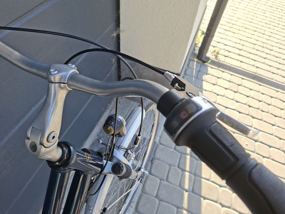 Дамський велосипед CARVER. 28 дюймів. SRAM-9.