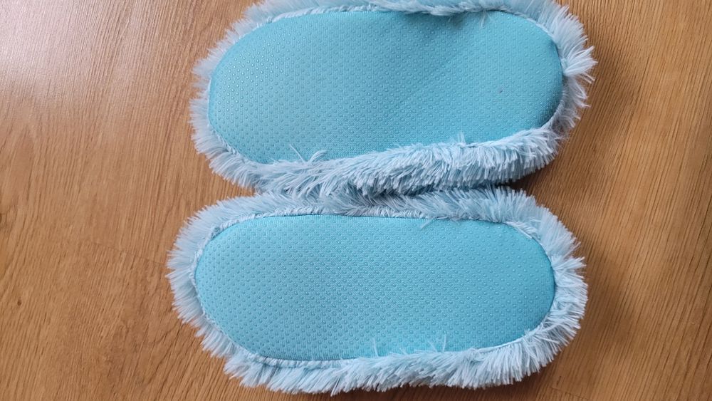 Kapcie, Disney  Potwory i spółka