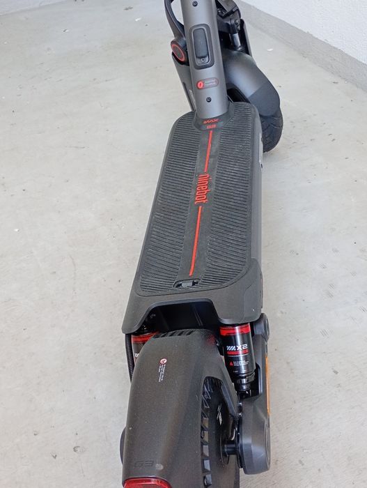 Trotinete Elétrica Segway Ninebot Max G30 – Excelente Estado
