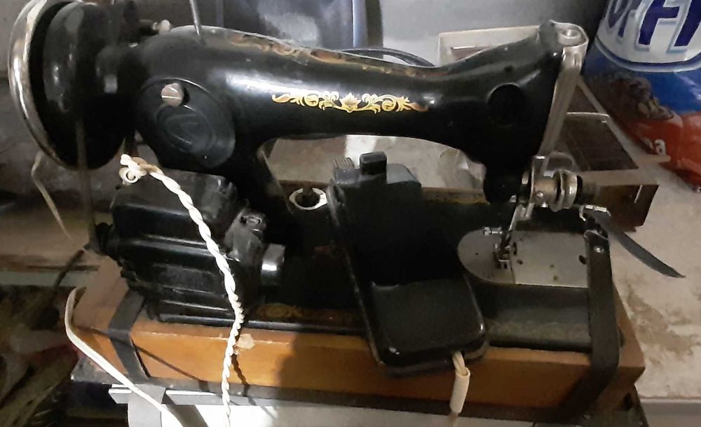 Швейная машинка в рабочем состоянии