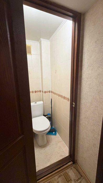 Продам 2 кімнатну квартиру на Черемушках, вул. Єфімова/Бреуса