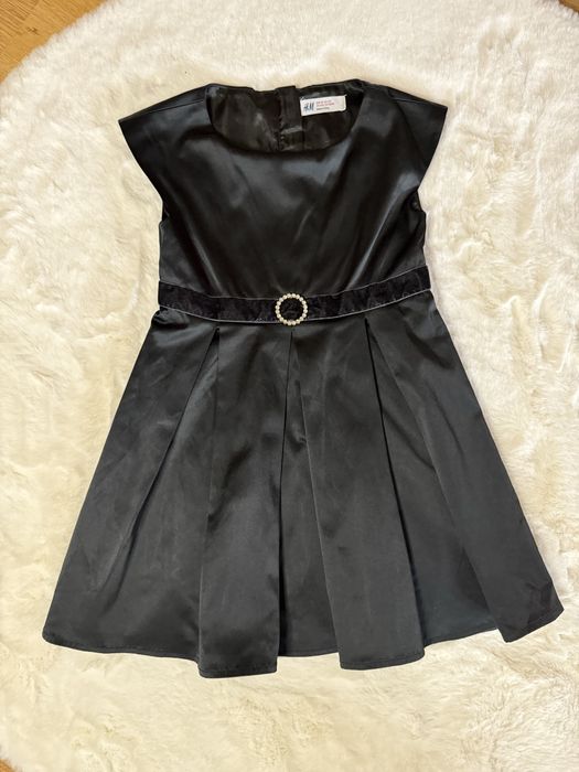 Czarna sukienka dla dziewczynki elegancka sukienka