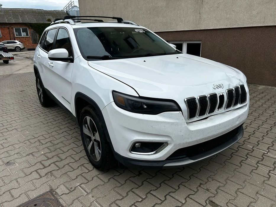 Jeep Cherokee Auto w PL, delikatnie uszkodzony, 3.2 4x4
