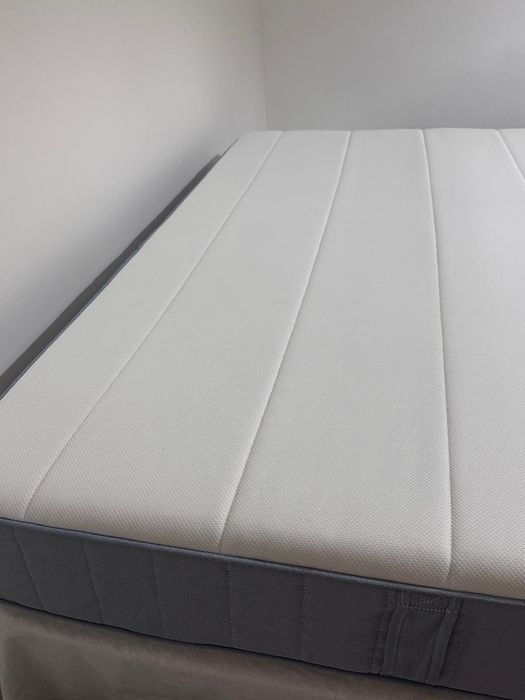 Colchão Ikea VESTEROY 150x190 usado por menos de 1 mês