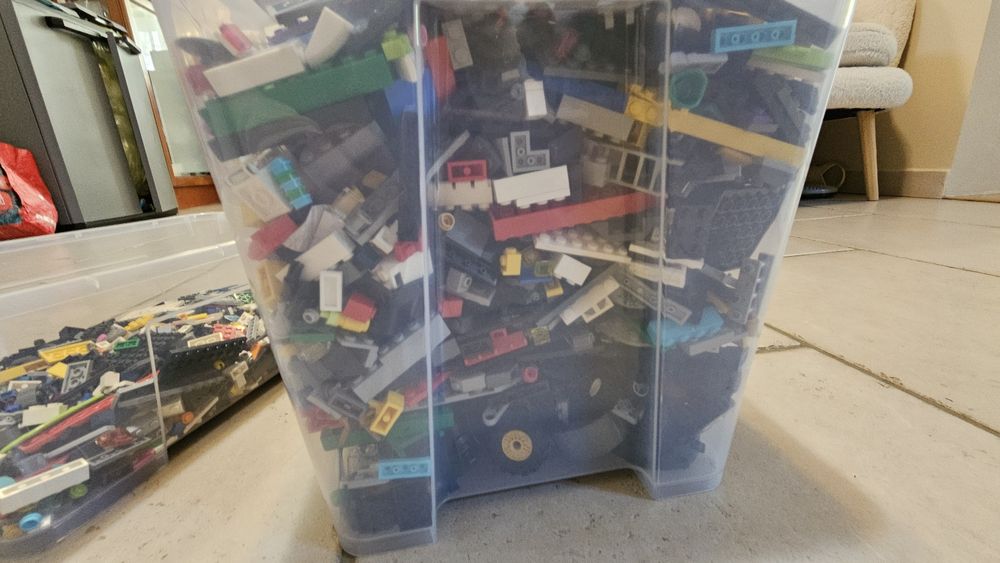 Oryginalne klocki Lego mix ( dużo kół od samochodu)