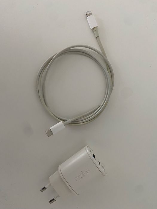 iPhone 11, Black, 128 GB – Like New64585346306563124