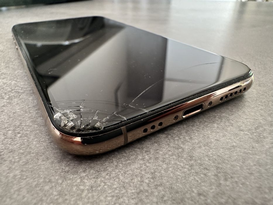 Apple iPhone XS 64GB Gold