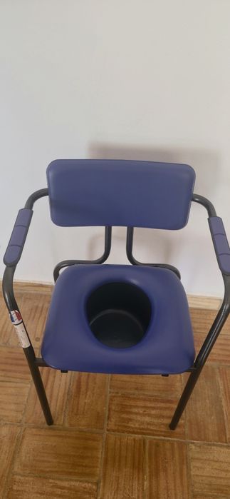 Cadeira Sanitaria Pouco usada