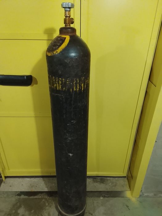 Балон углекислый.балон