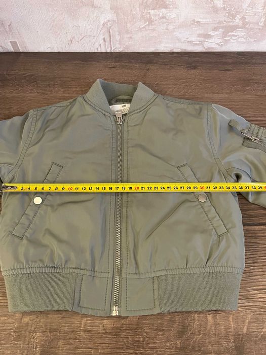Курточка-бомбер h&m дитяча 92 см в ідеальному стані на блискавці