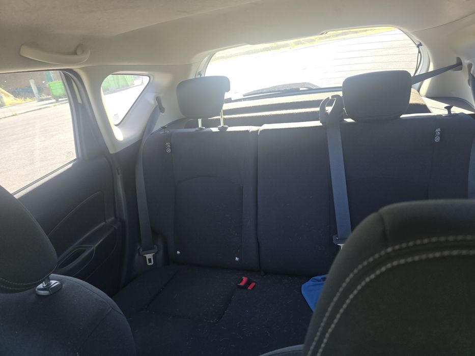 Nissan Note — fotografia 8