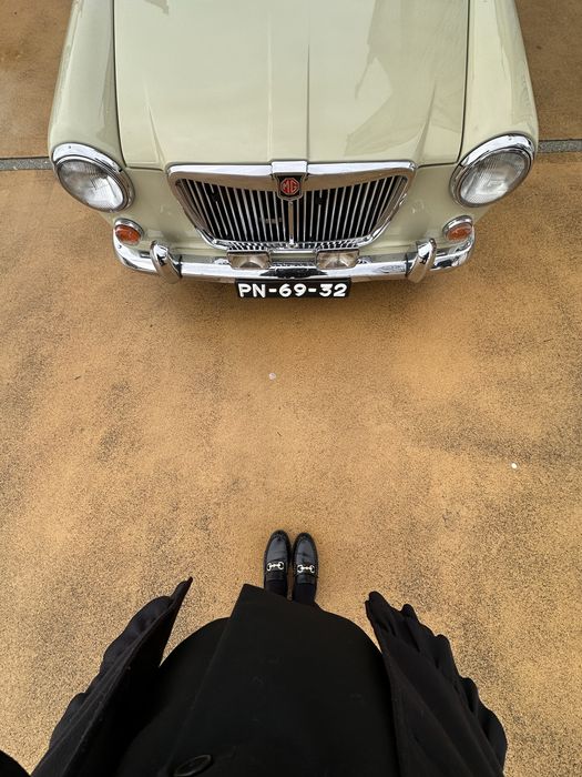 Aluguer de Carro Clássico MG MK II – Casamentos e Eventos