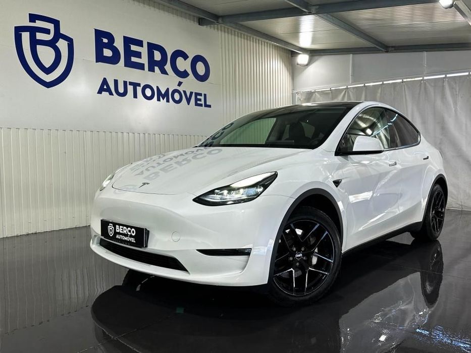 Tesla Model Y Long Range Dual Motor AWD