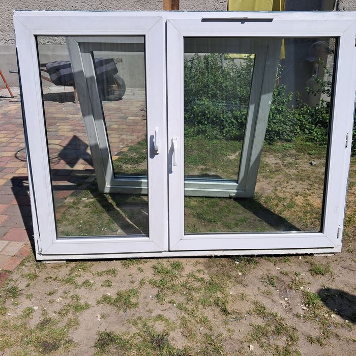 4 okna z nawiewnikami