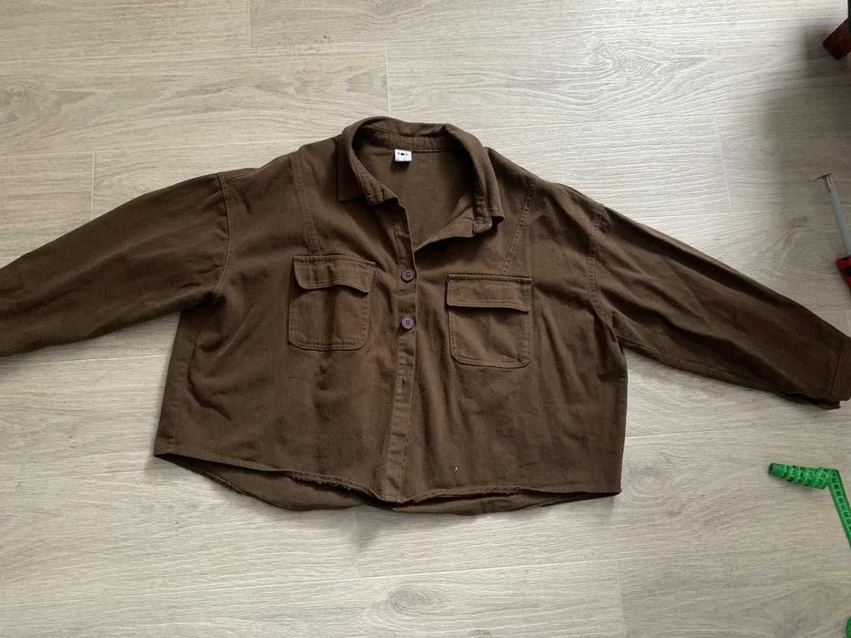 Стильна укорочена сорочка