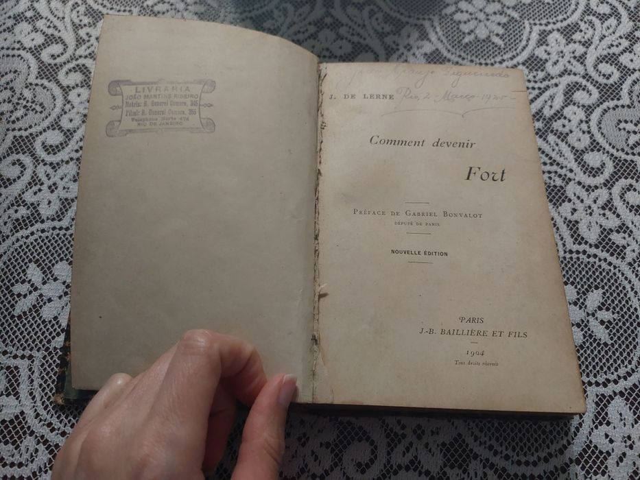 Livro antigo Comment devenir Fort, 1904