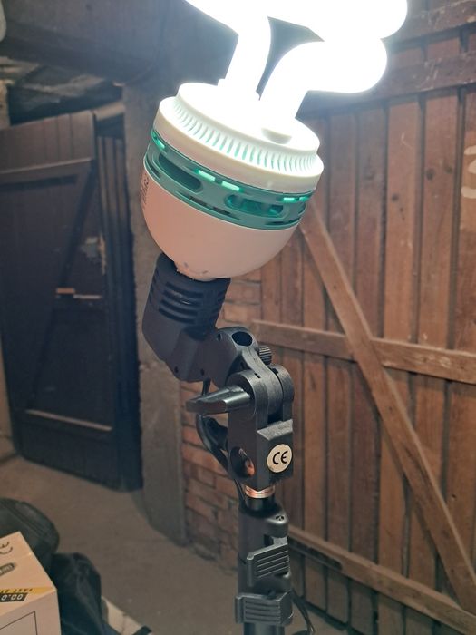 2x lampa studyjna + 2x statyw + 4x płótno