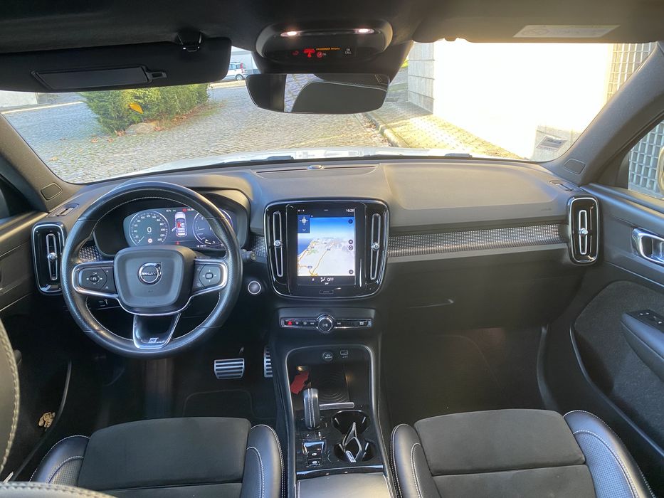 Volvo XC40 D4 R-Design AWD 190Cv
