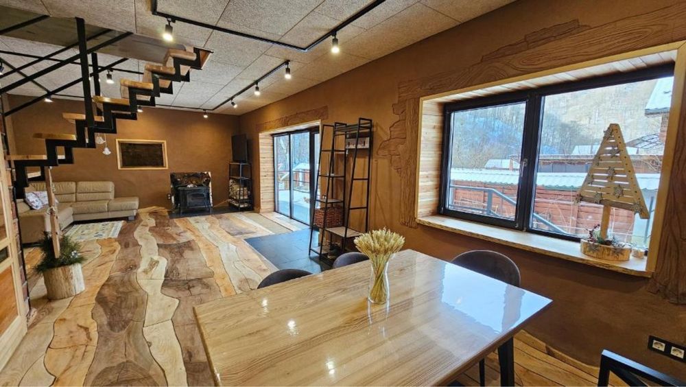 Будинок в горах подобово ”Soloma house” , чан на березі гірської річки