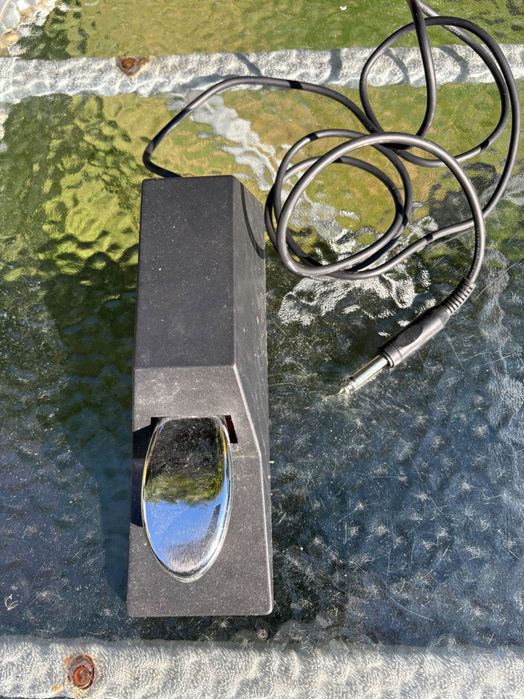 Sustein pedal do piana. Elektrycznego