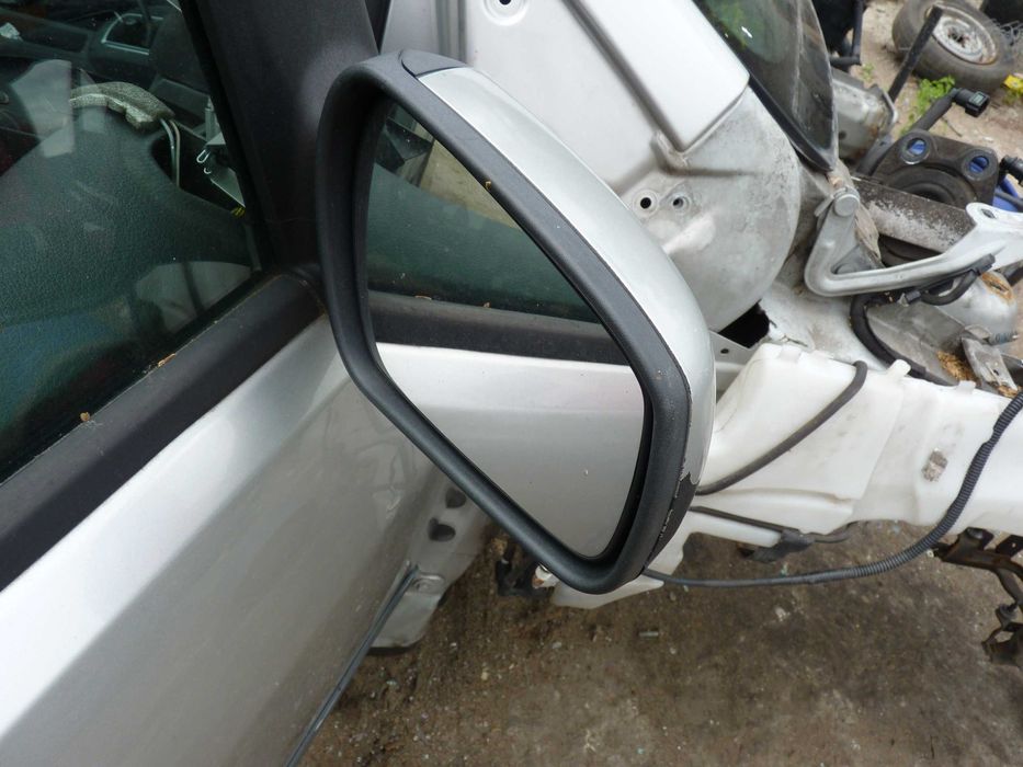Ford Focus MK2 lusterka prawe i lewe elek 03 5 PIN