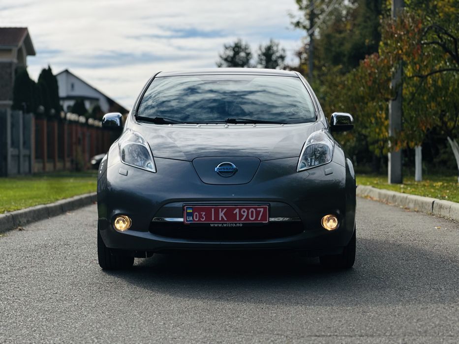 електромобіль Nissan Leaf чистого 2014  11/12