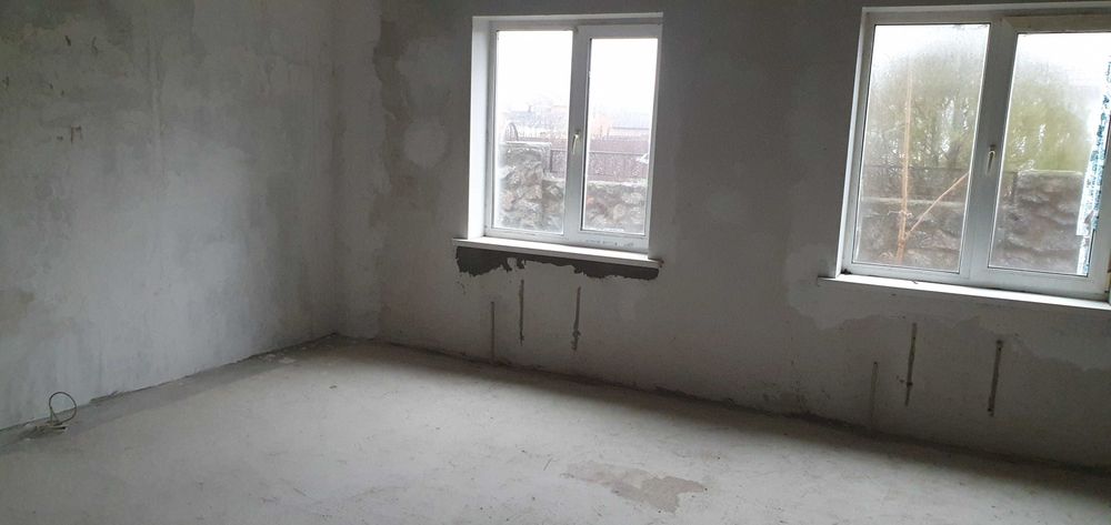 Продам 2-х этажный дом 187м2 +70м2  начало Лелековки