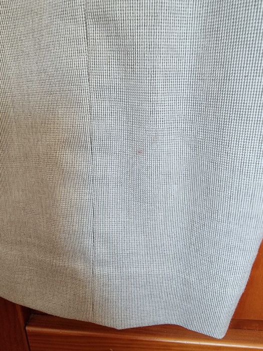 Saia estilo executivo cinzenta clara H&M, tamanho 36