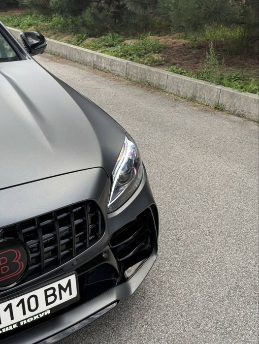 Mercedes-Benz C300 (переодет в C63 AMG)