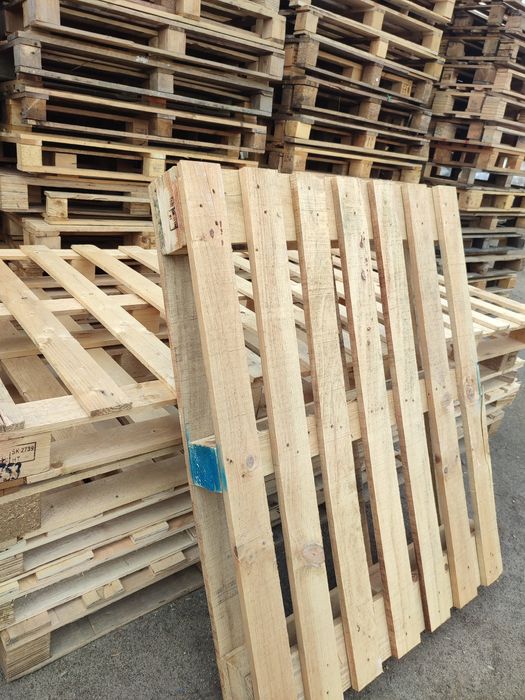 Дешеві піддони різного типорозміру