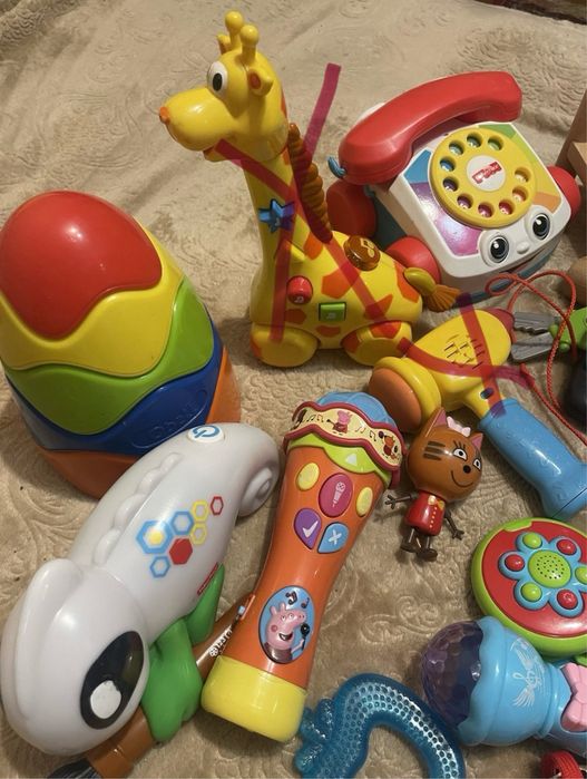 Дитячі розвиваючі іграшки