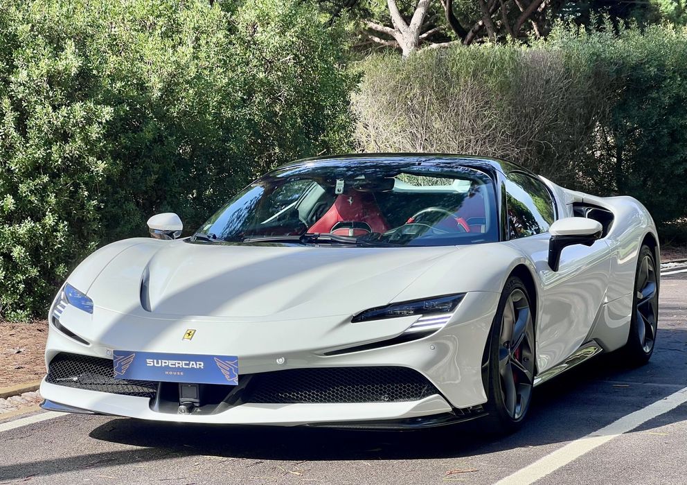 Ferrari SF90 Spider