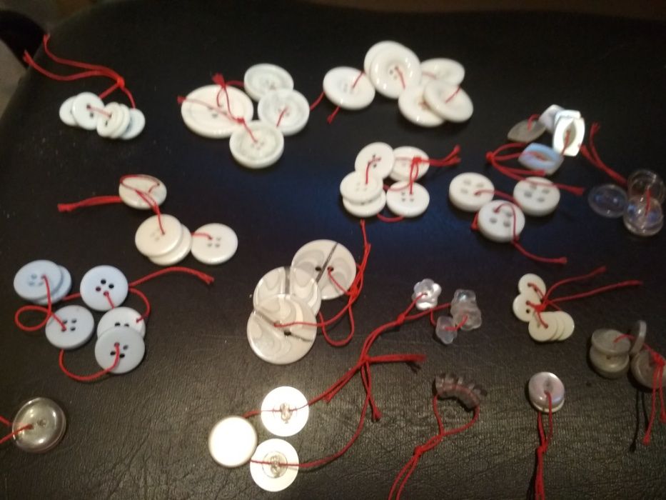 Пуговицы разные,много