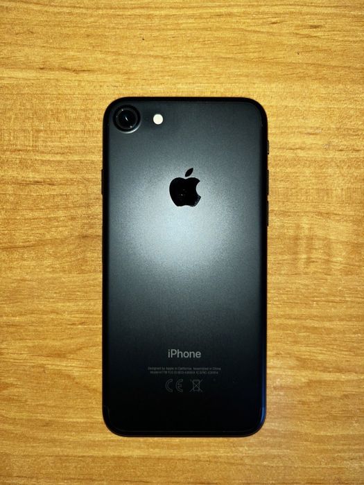 Продаю телефон, iPhone 7