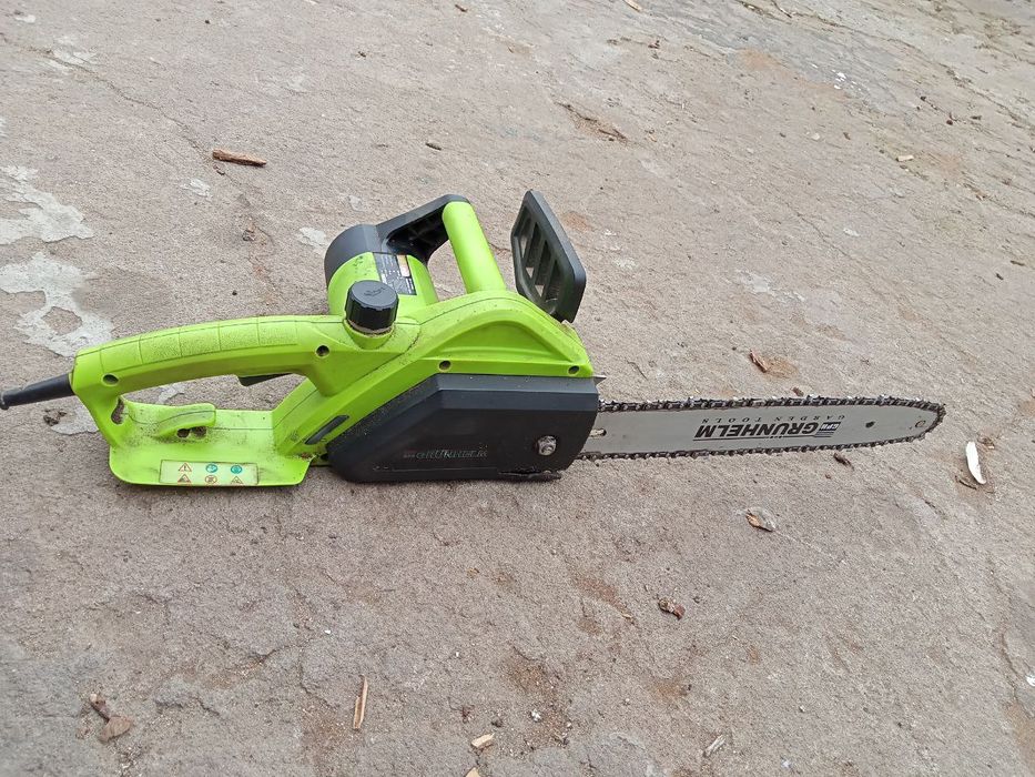 Продам Електро-пилу