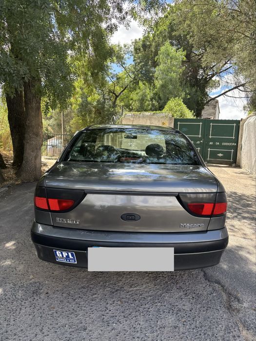Vendo megane 1.4