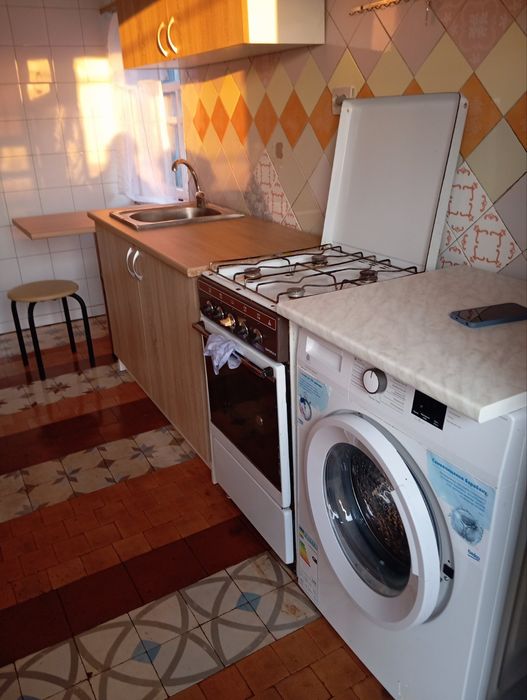 Здам житло з окремим виходом