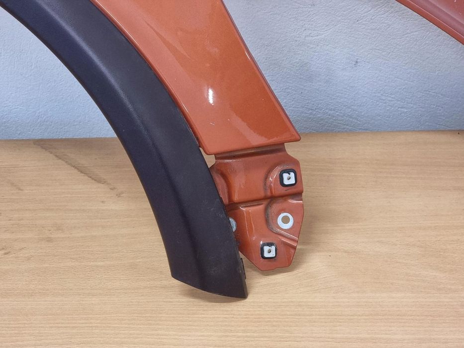 Błotnik prawy przód volvo C30 lift 10-12 miedziany