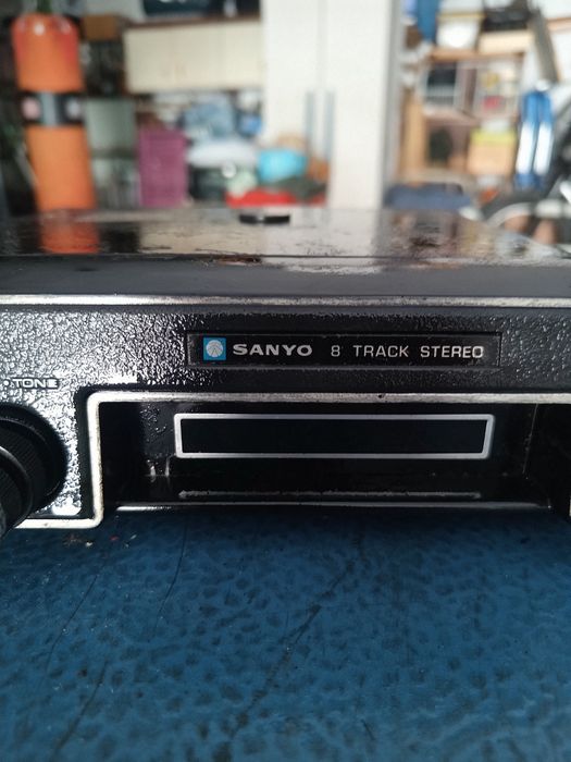 Radio sanyo 8- track estereo vintage decada 1970