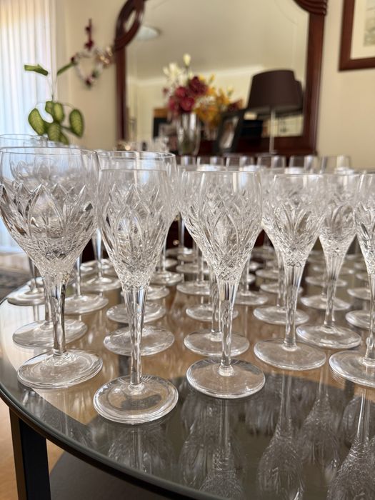 Serviço Completo em Cristal Lapidado Royal Daulton