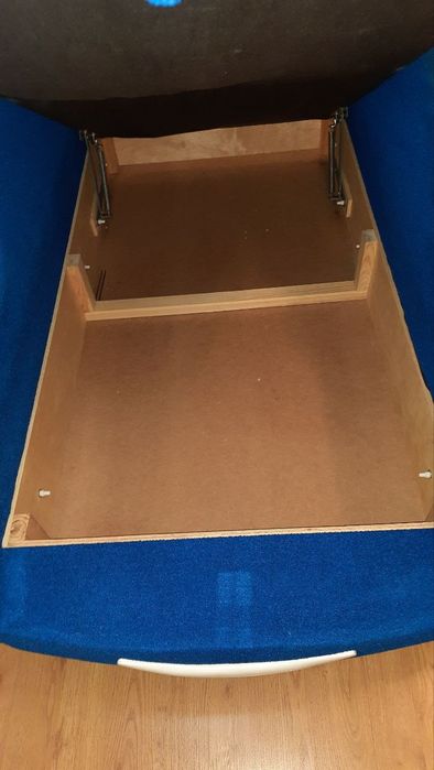 Кроватка-машинка