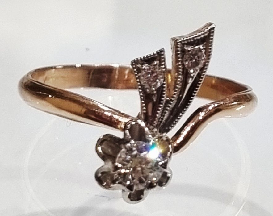 Золота каблучка з діамантами. ct 0,29