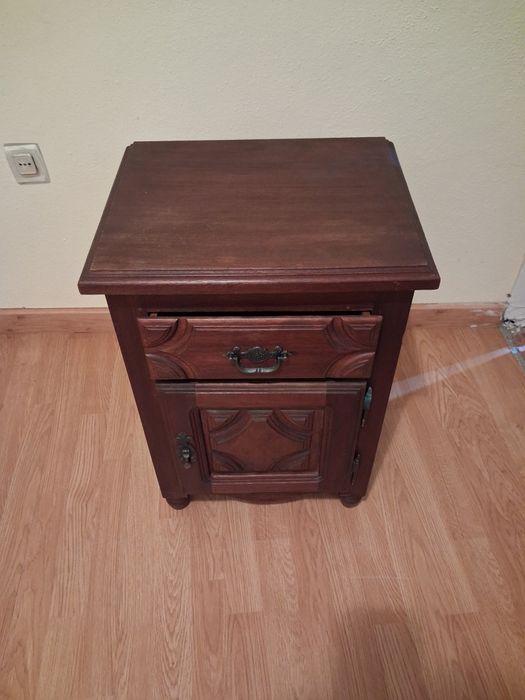 Mesa de cabeceira